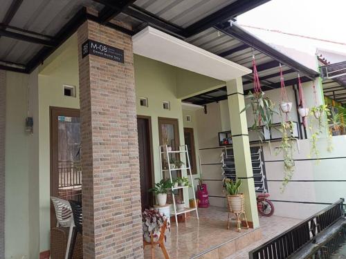 Fitri Home Stay: Rahasia Pagi-Pagi di Cilacap Tanpa Antre